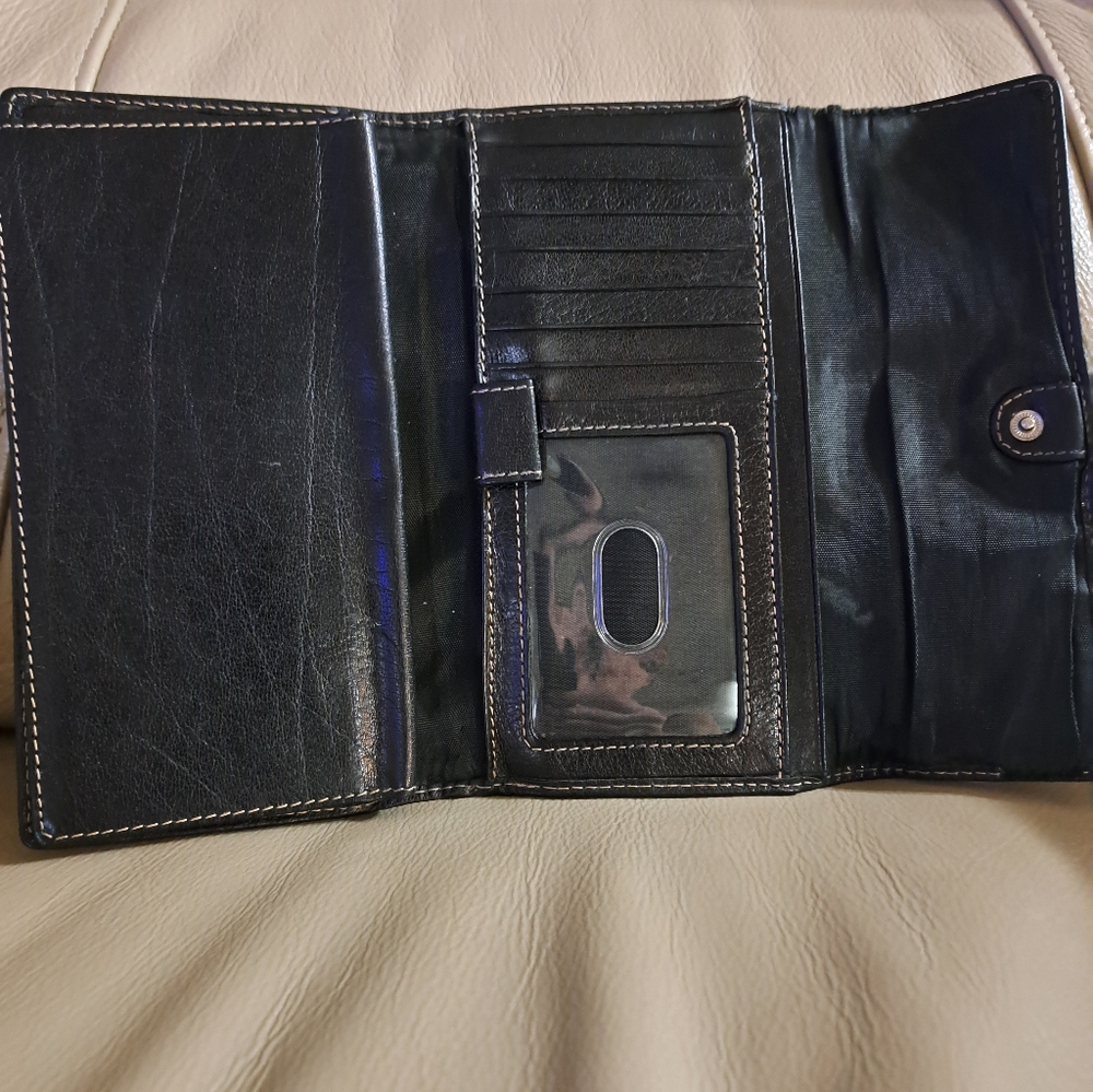 Fossil Wallet - Picture 7 of 10